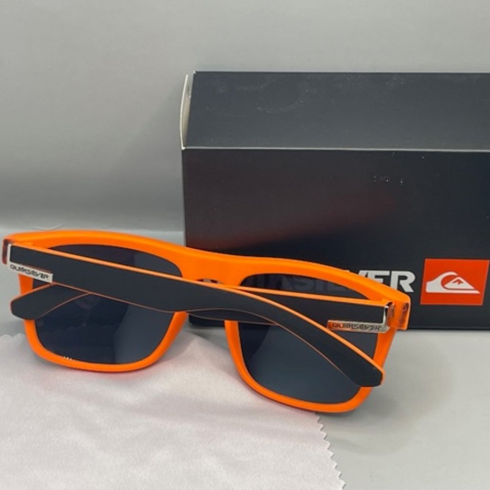 TWO New Quicksilver Sunglass Set. - Picture 4 of 6